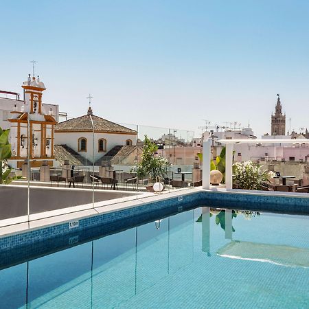 Radisson Collection Hotel, Magdalena Plaza Sevilla Экстерьер фото Rooftop pool at Hotel Casa 1800