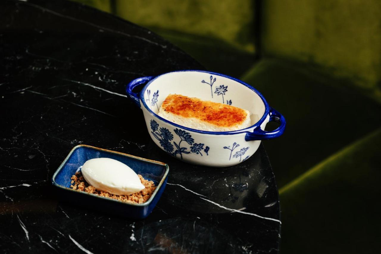 Radisson Collection Hotel, Magdalena Plaza Sevilla Экстерьер фото A bowl of halva