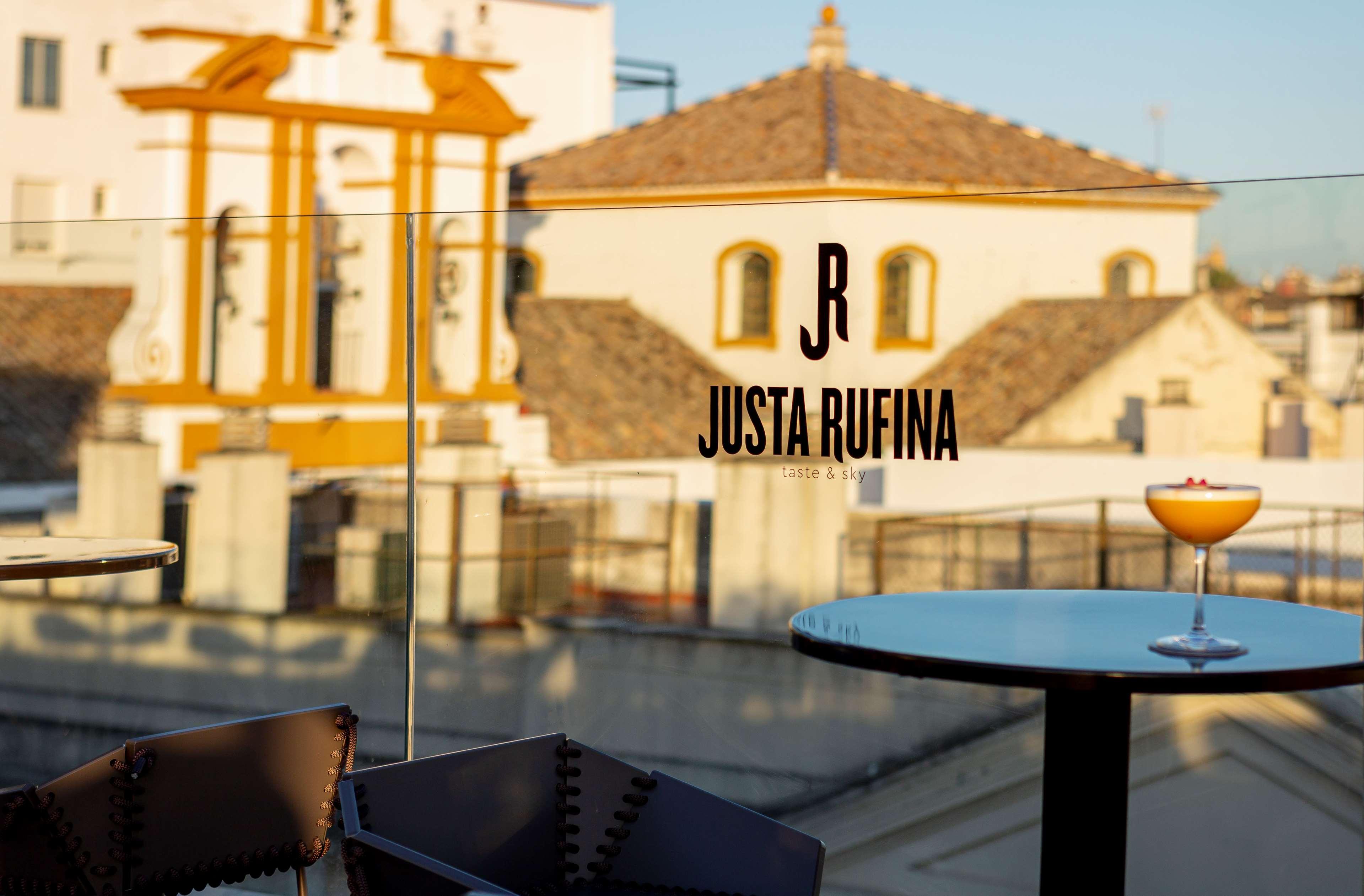 Radisson Collection Hotel, Magdalena Plaza Sevilla Экстерьер фото Justa Rufina