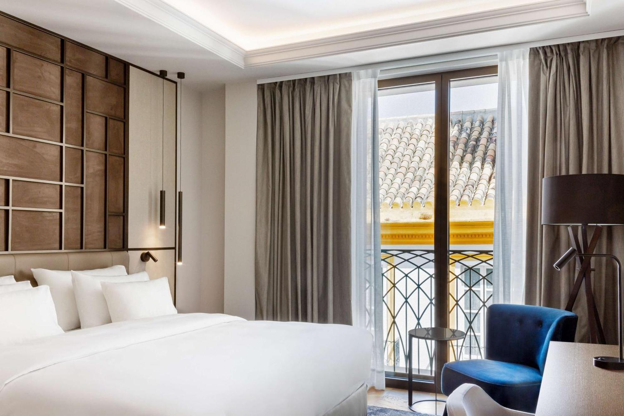 Radisson Collection Hotel, Magdalena Plaza Sevilla Экстерьер фото Deluxe room