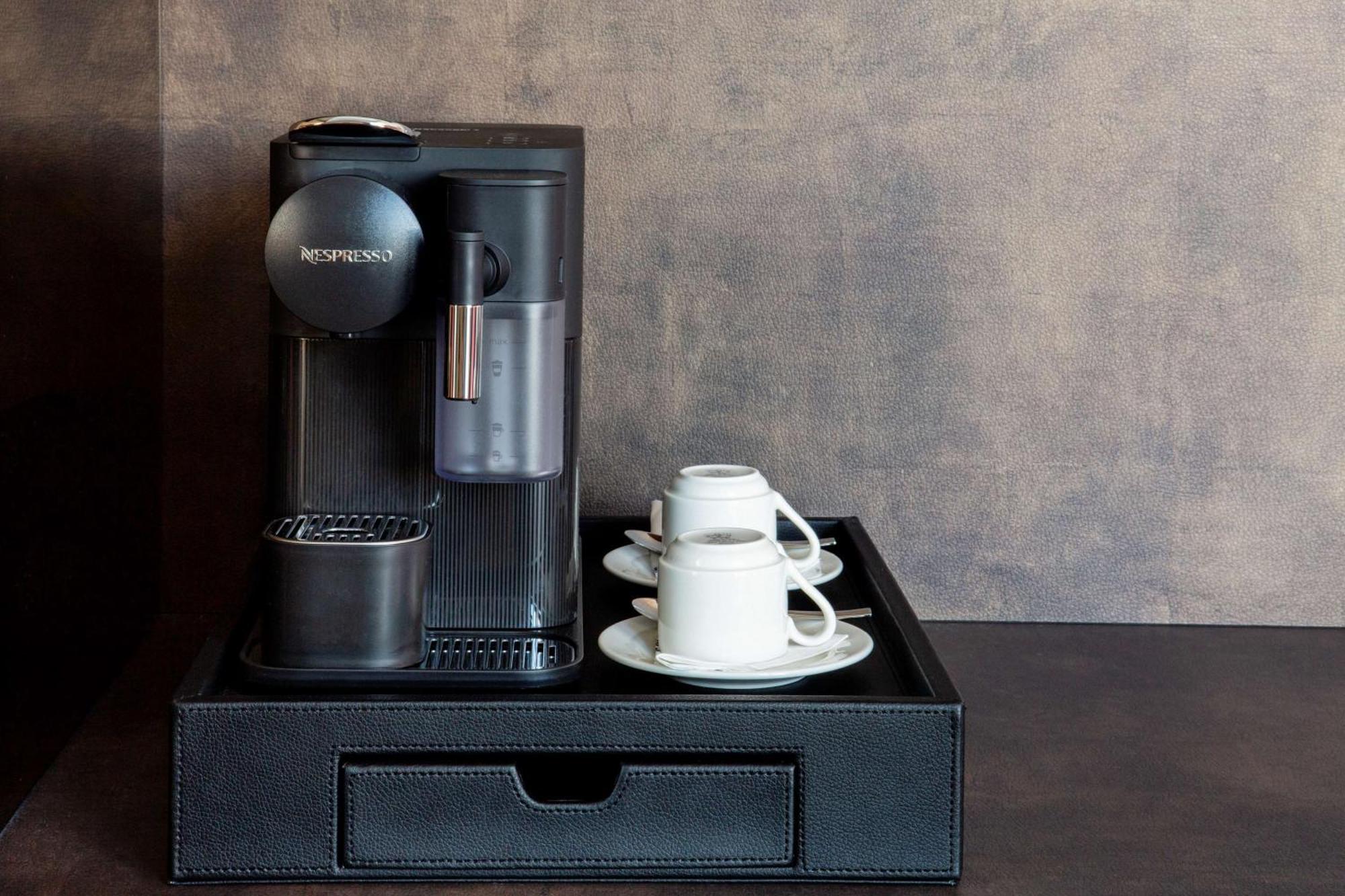 Radisson Collection Hotel, Magdalena Plaza Sevilla Экстерьер фото A Nespresso Vertuo Next