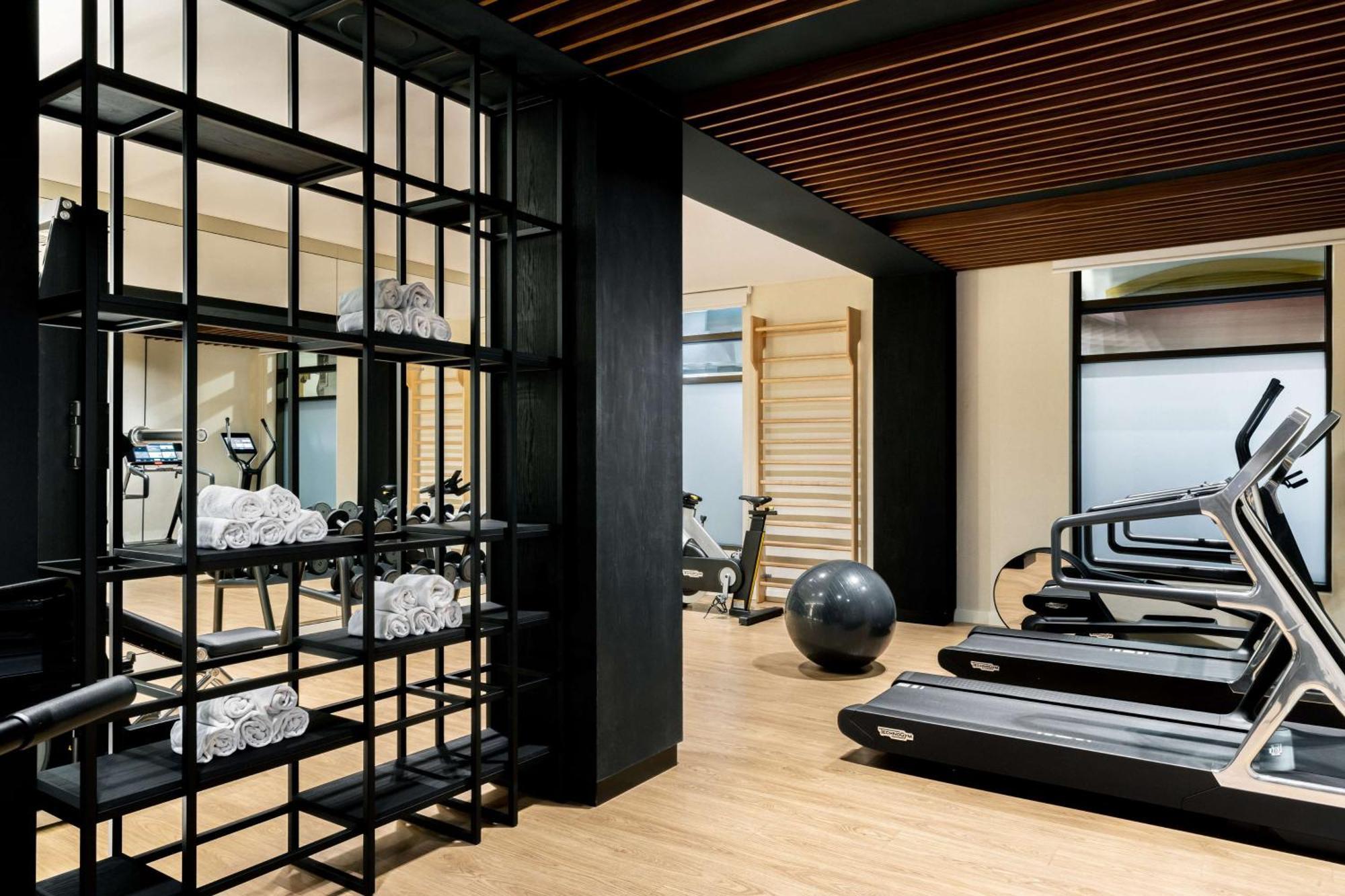 Radisson Collection Hotel, Magdalena Plaza Sevilla Экстерьер фото